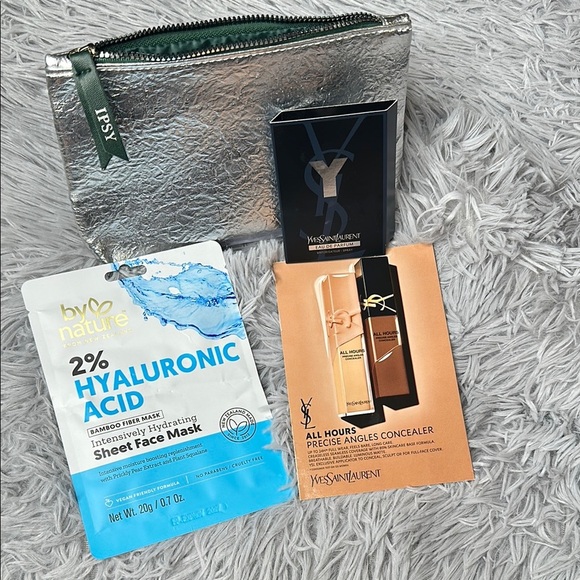 Yves Saint Laurent Beauty Set in Ipsy Silver Pouch & Hyaluronic Acid Face Mask - Picture 1 of 9